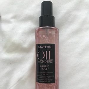 Matrix rose oil hair volumizing spray